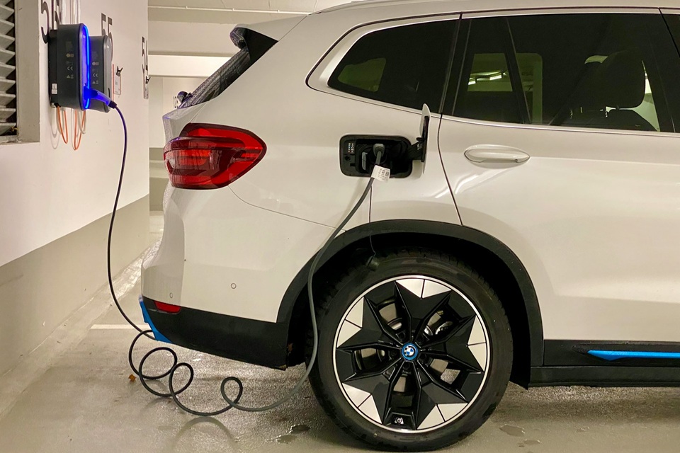Voiture électrique d'occasion : ce que vaut la nouvelle aide